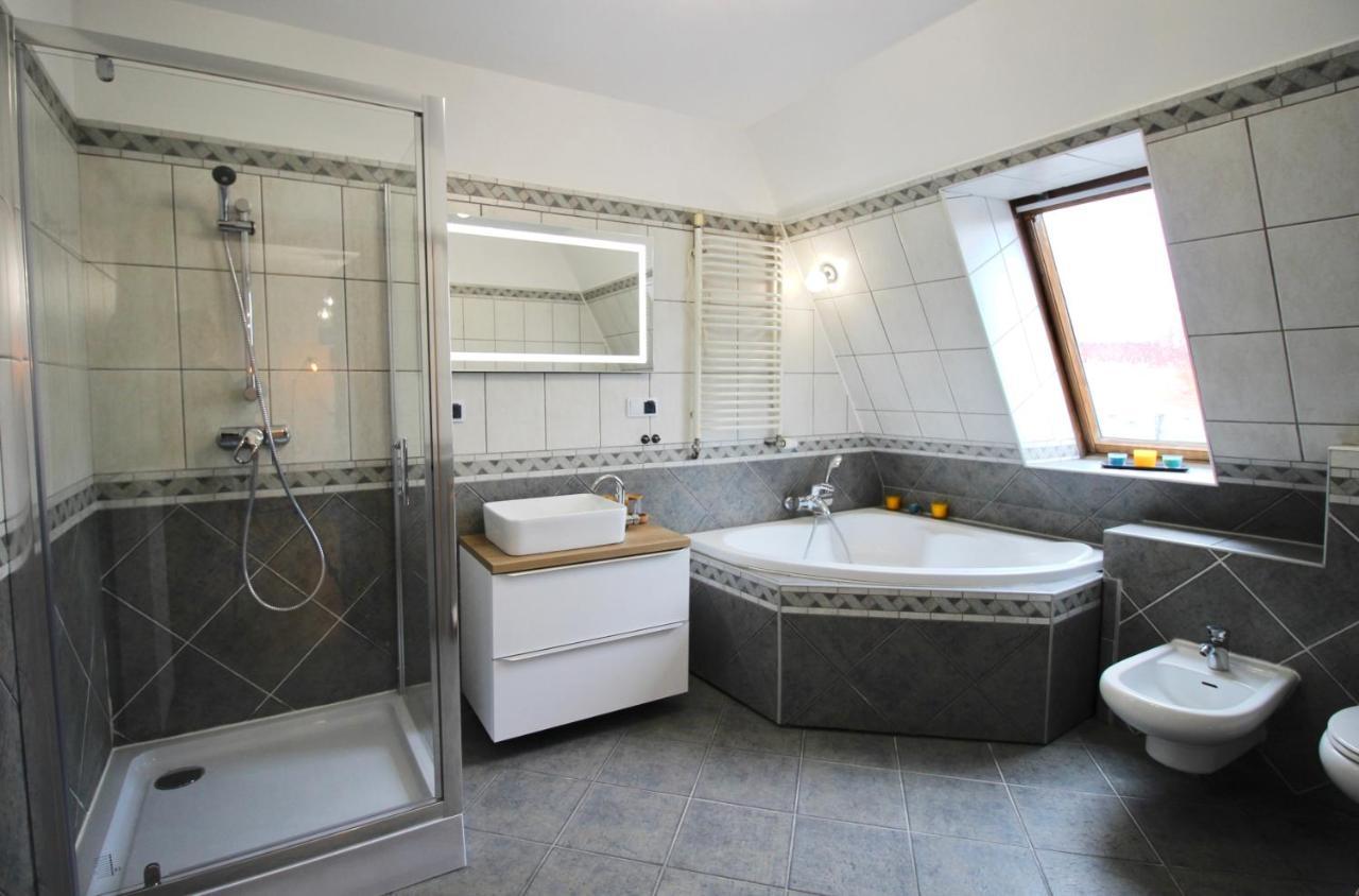 Apartamenty 3Kf Centrum Jelenia Gora Exterior photo